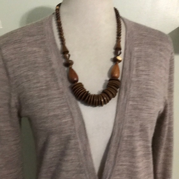 Jewelry - BROWN WOODEN NECKLACE